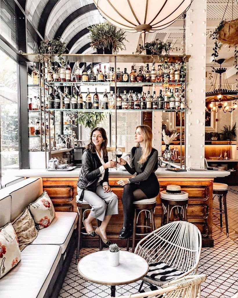 Уютное кафе интерьер