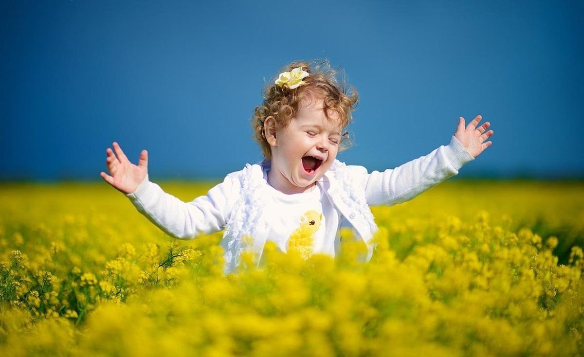 Дети радуются