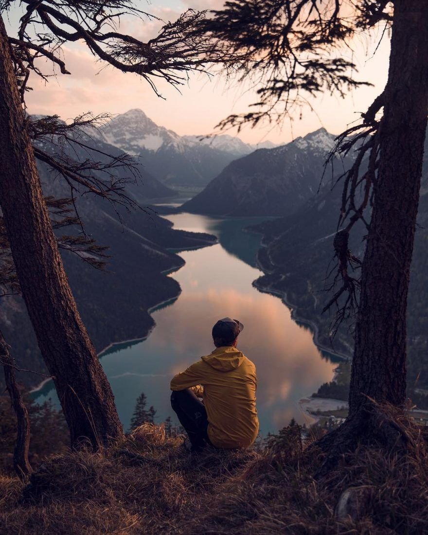 Человек в горах