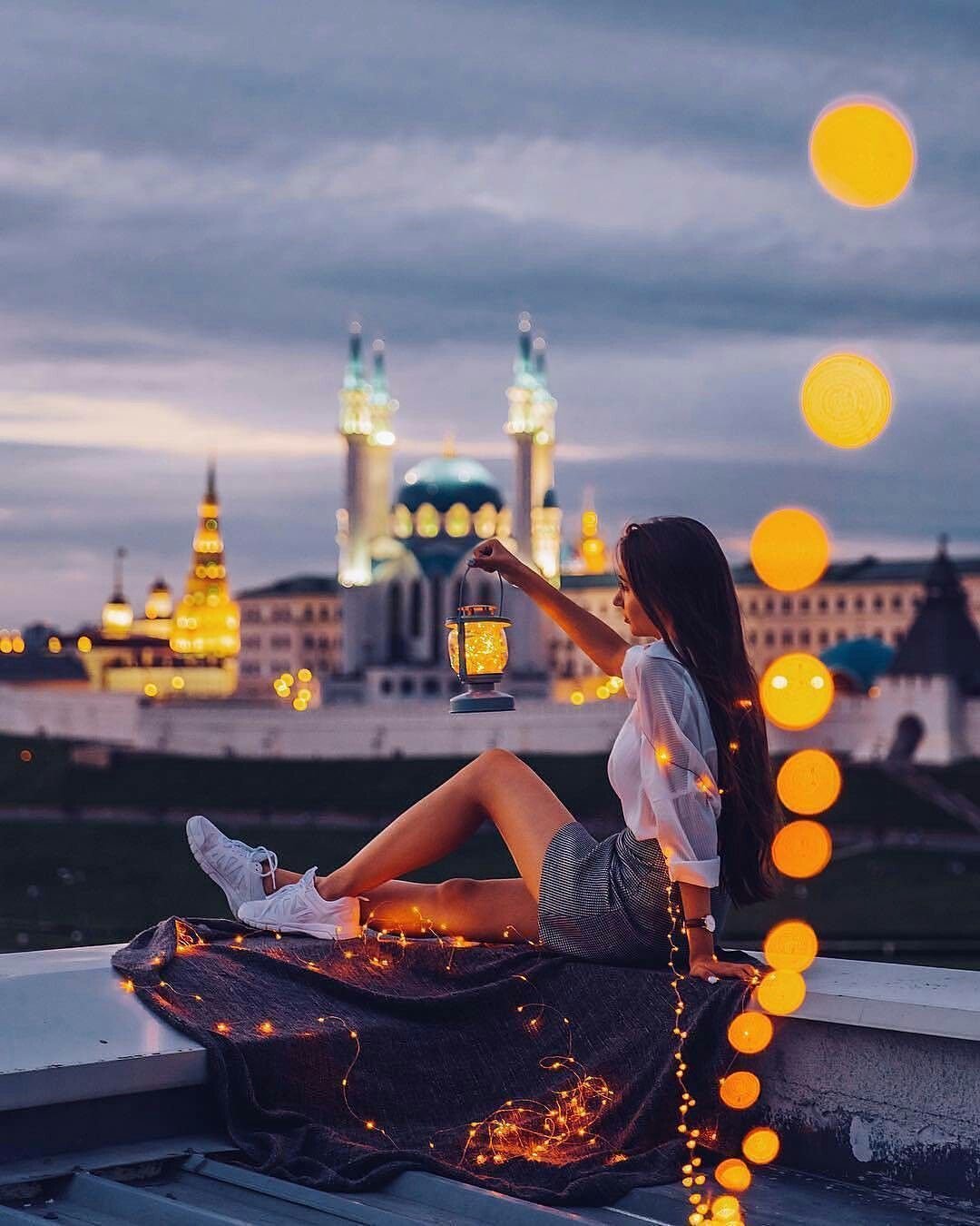 Красивая девушка путешествие