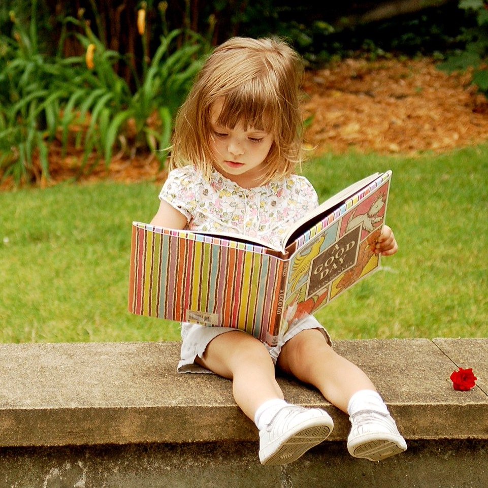 Читаем малышам