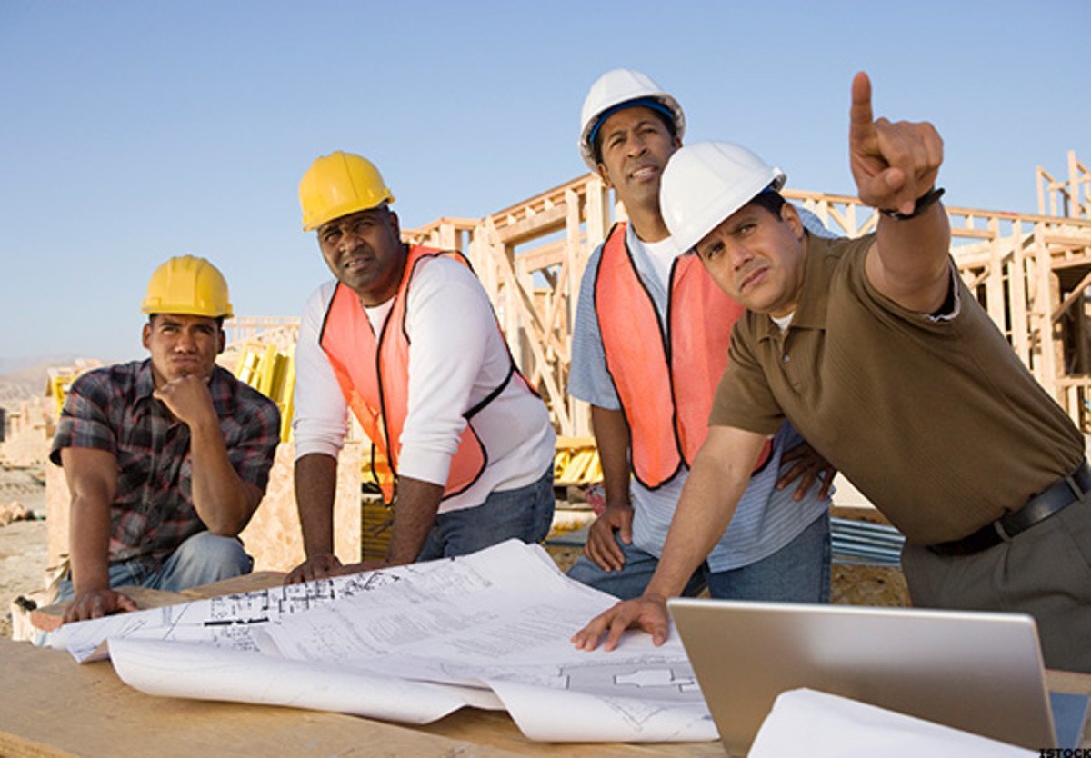 Люди на стройке