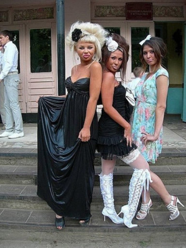 Смешные платья на выпускной