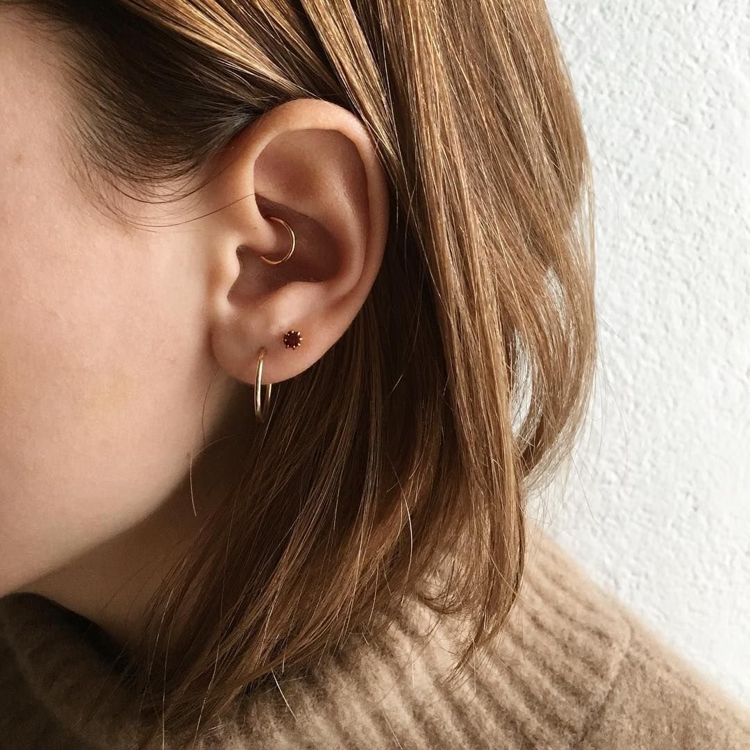 Ухо мультяшное