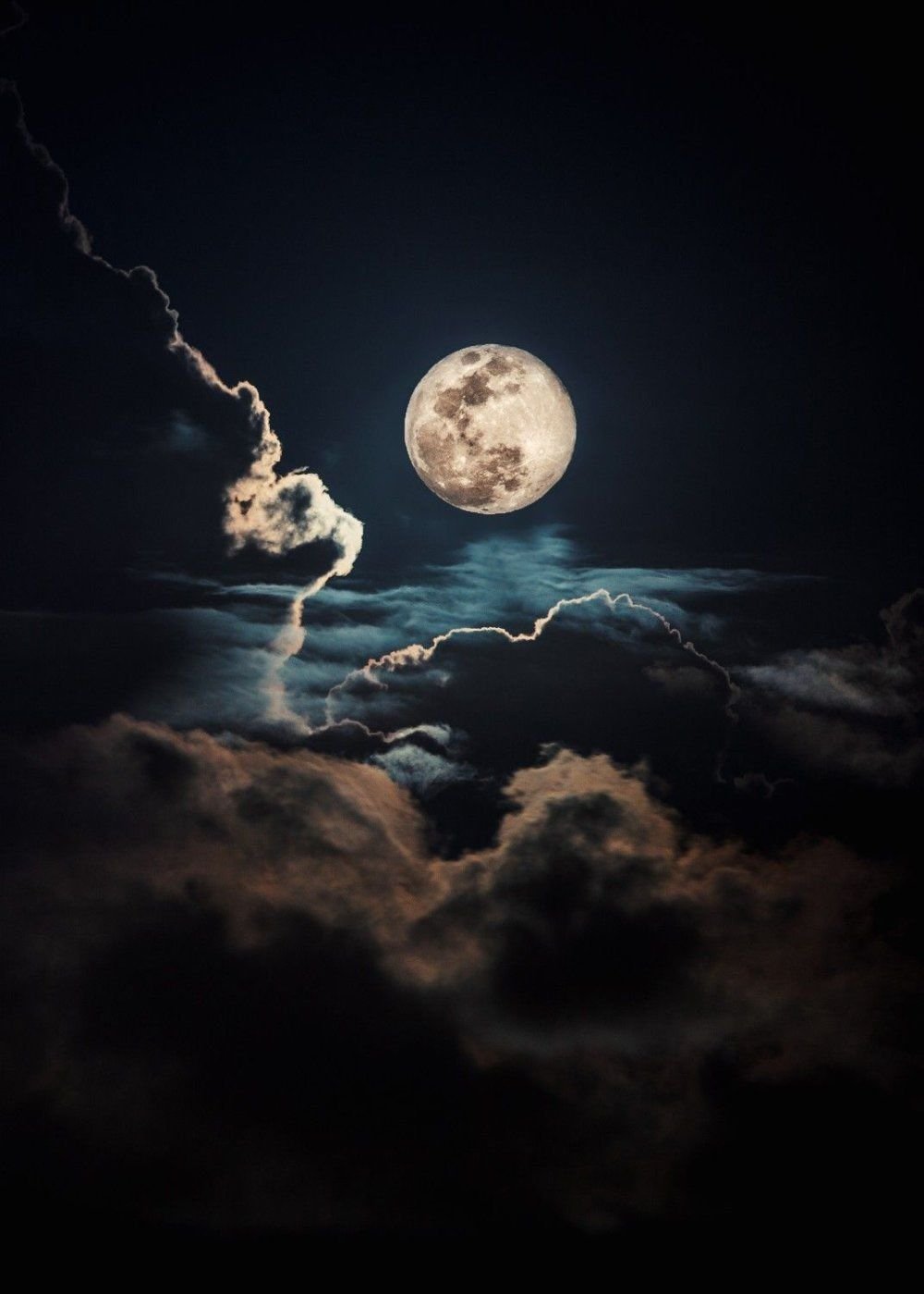 Ночное небо полнолуние