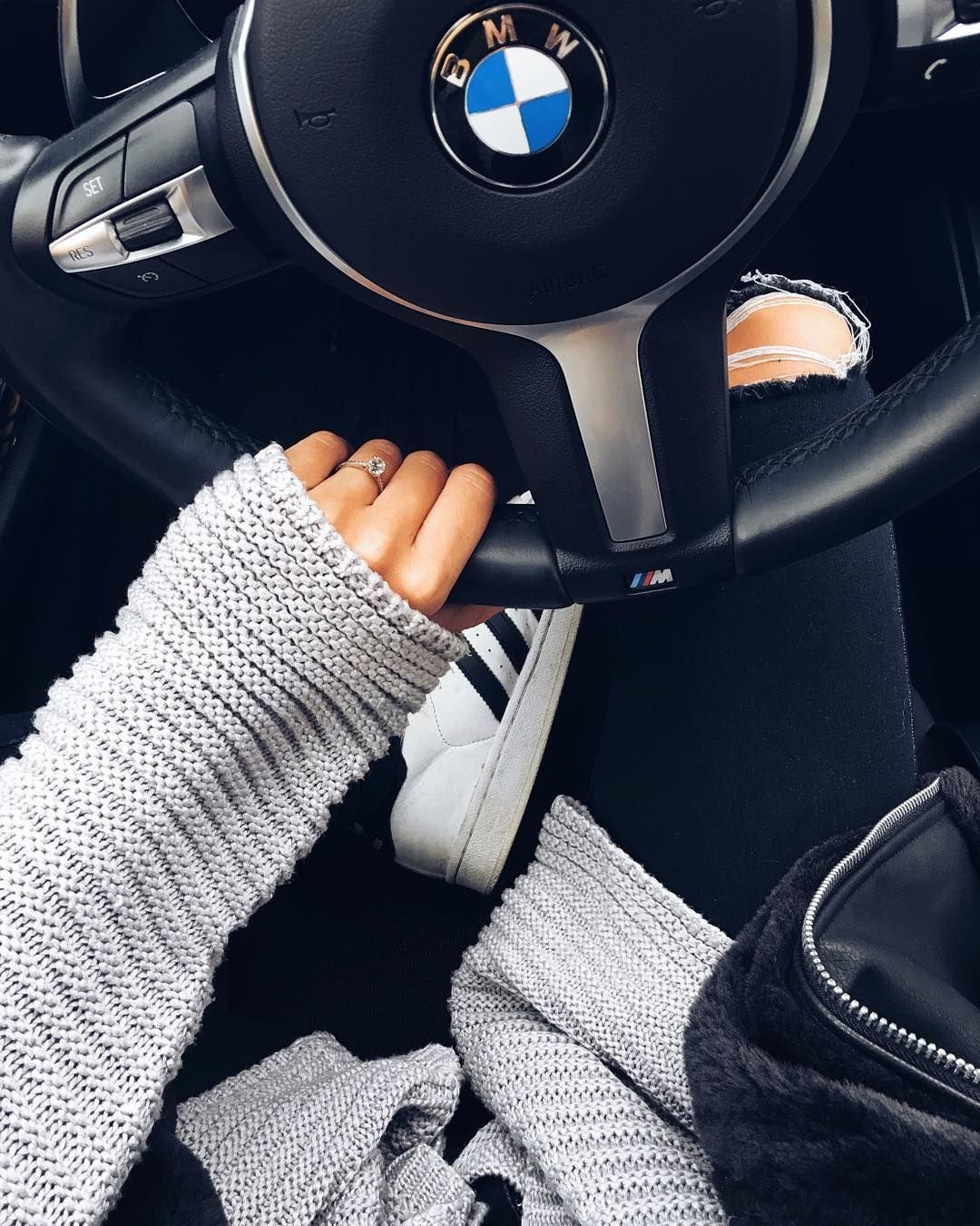 С днем автомобилиста