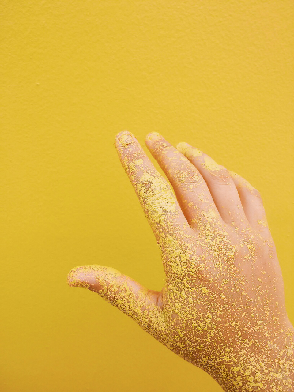 Желтая краска Эстетика