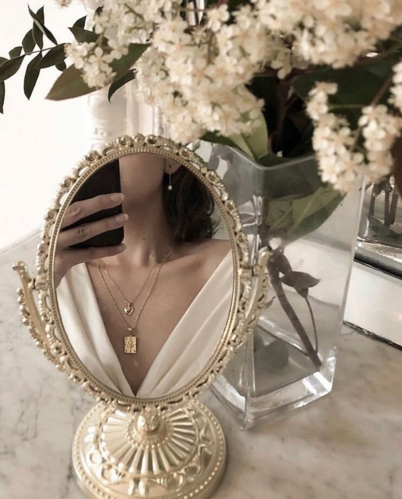 Девушка золото Эстетика