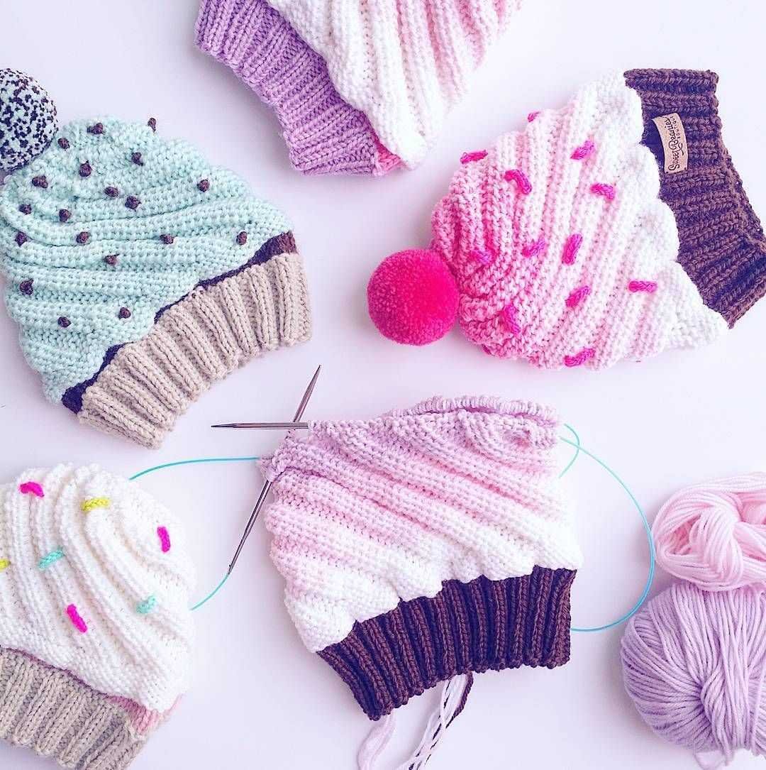 Вязаная шапка Зефирка