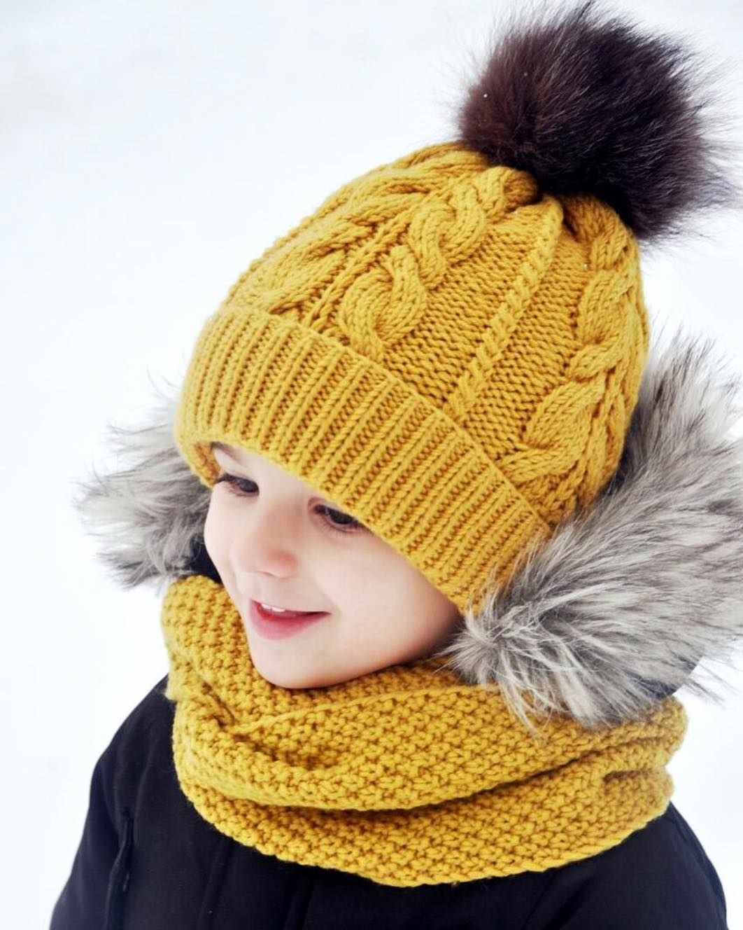 Детская вязаная шапка