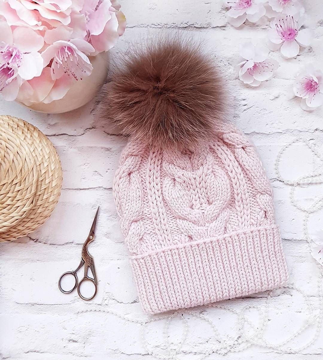 Детские шапки ручной вязки