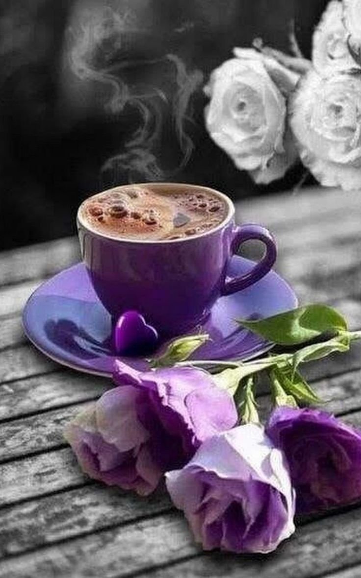 Чашечка кофе и цветы