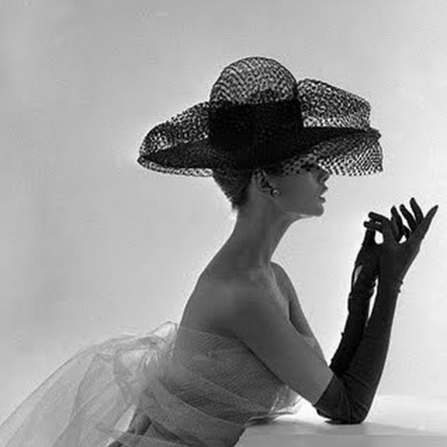 Старинные открытки девушек с сиренью