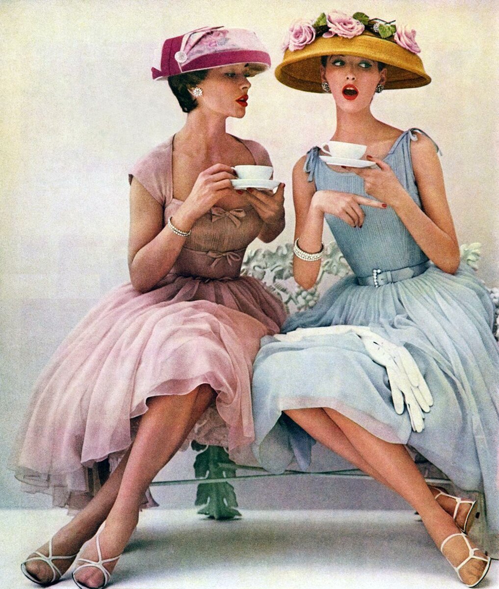 Девушки в стиле ретро