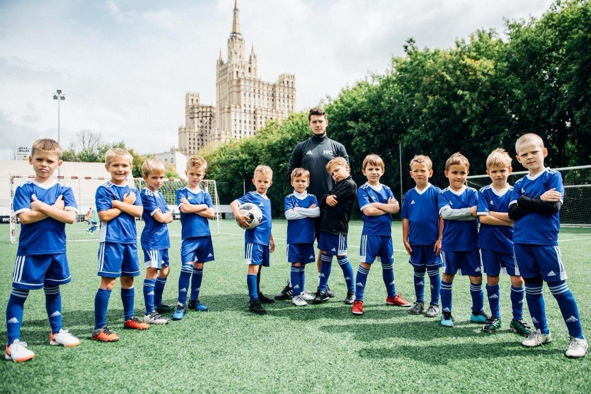 Детская футбольная школа