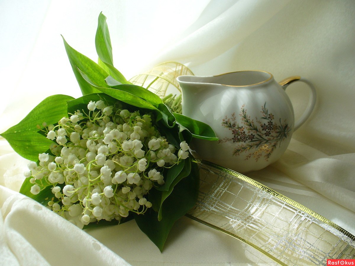 Фотокомпозиции с ландышами