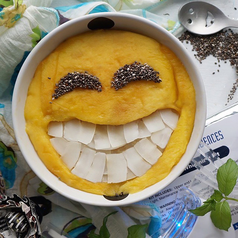 Рожицы из еды на тарелке