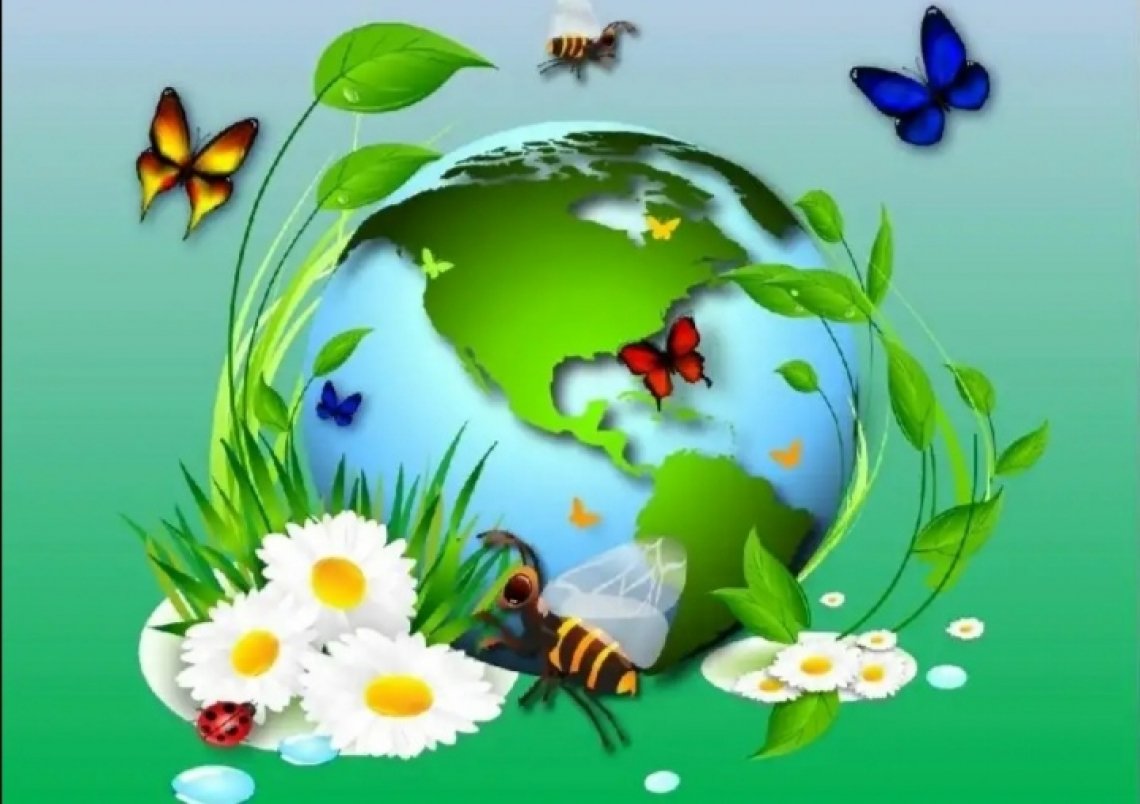 Ребенок обнимает планету