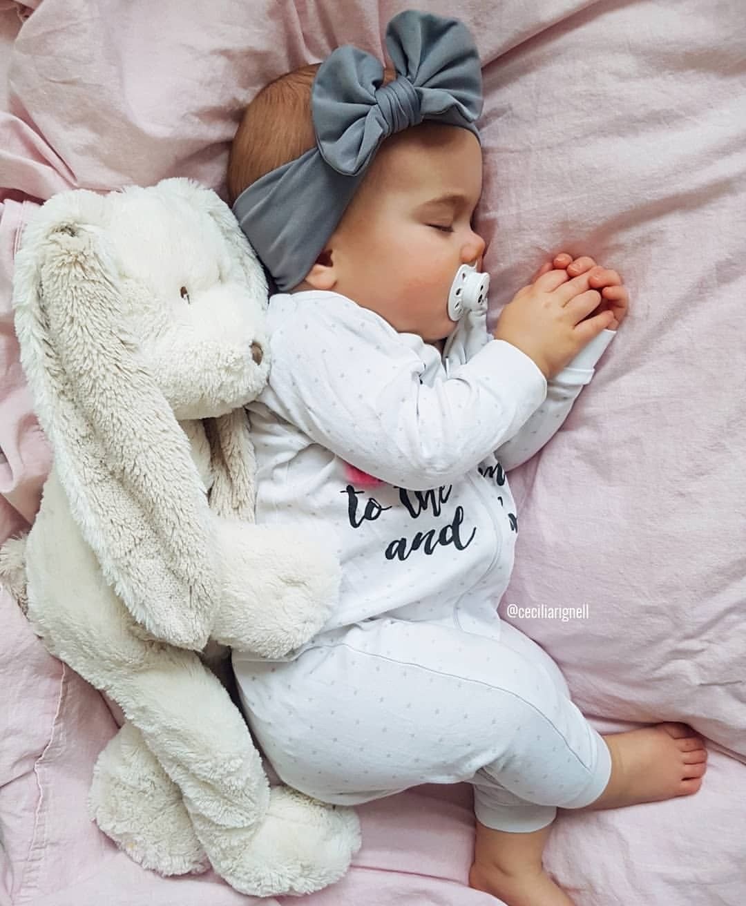 Девочка малышка