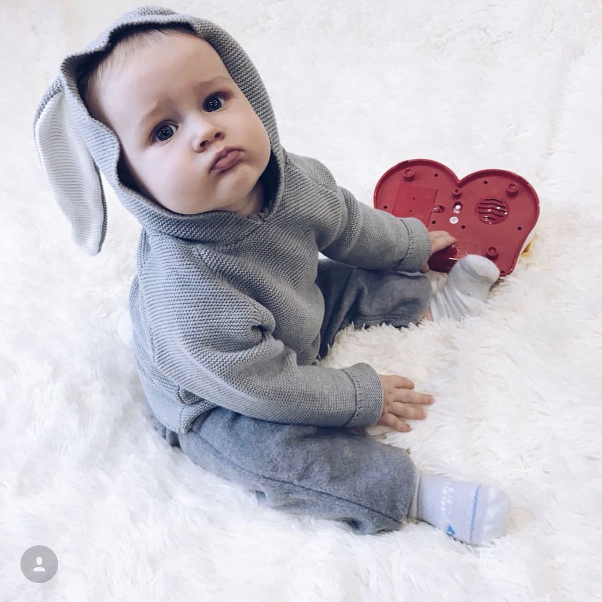 Красивый мальшь на аве