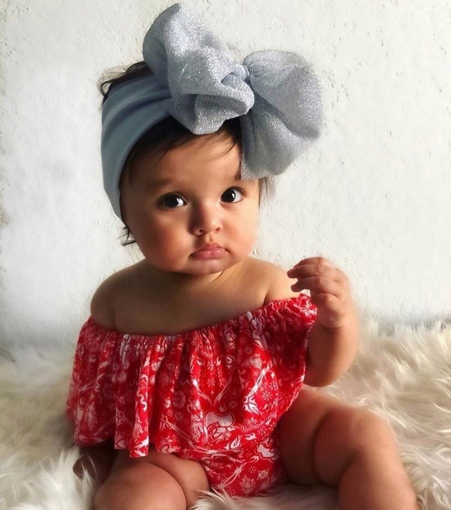 Новорожденные двойняшк