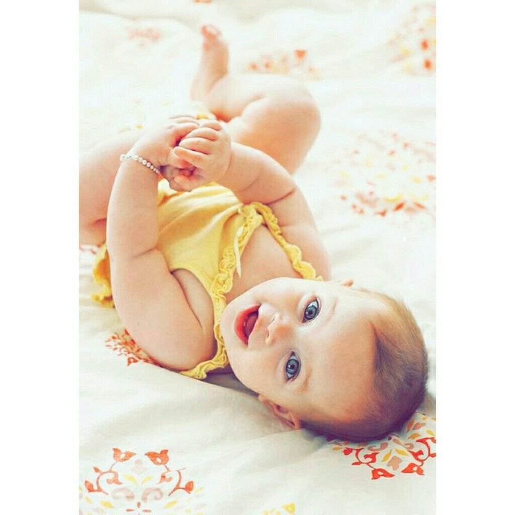 Младенец обернутый в красивое