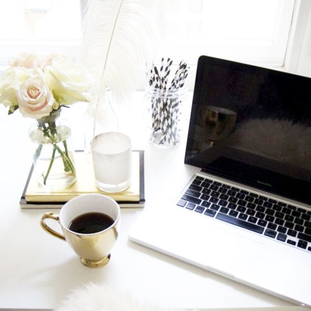 Стол для ноутбука