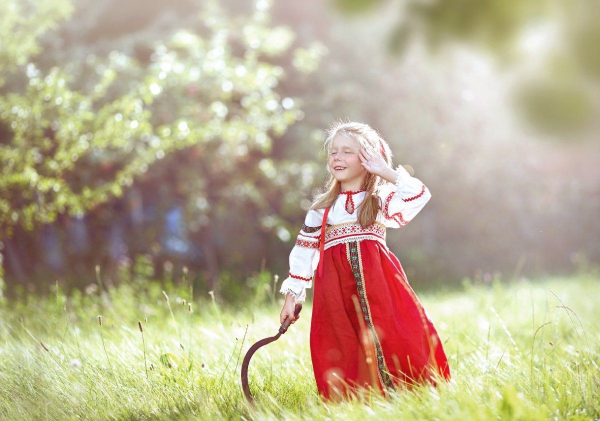 Художник Полина Лучанова автопортрет