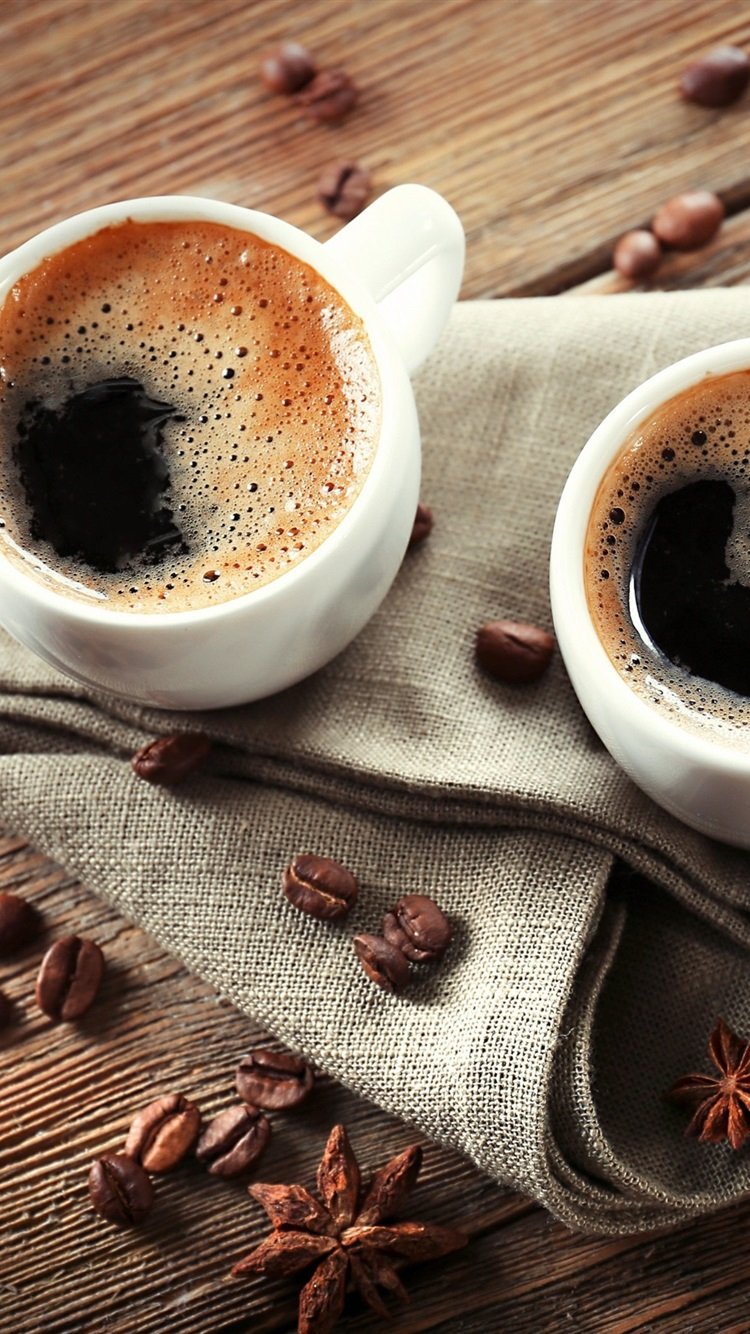 Две чашки кофе