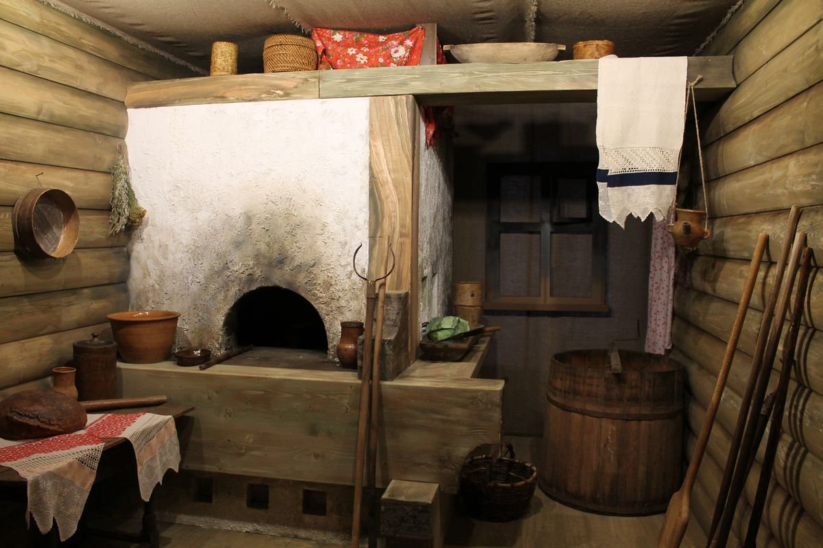 Крестьянская изба 19 века печь