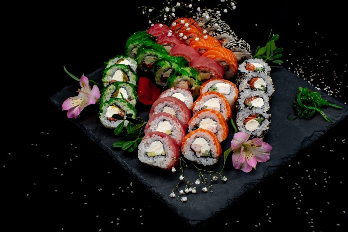 Суши и роллы