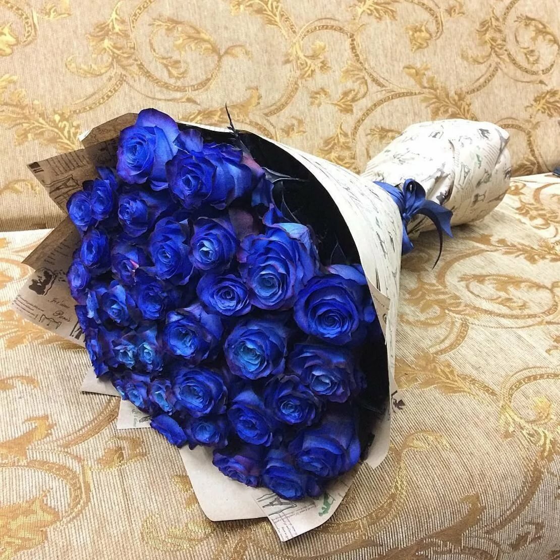 Голубые розы букет