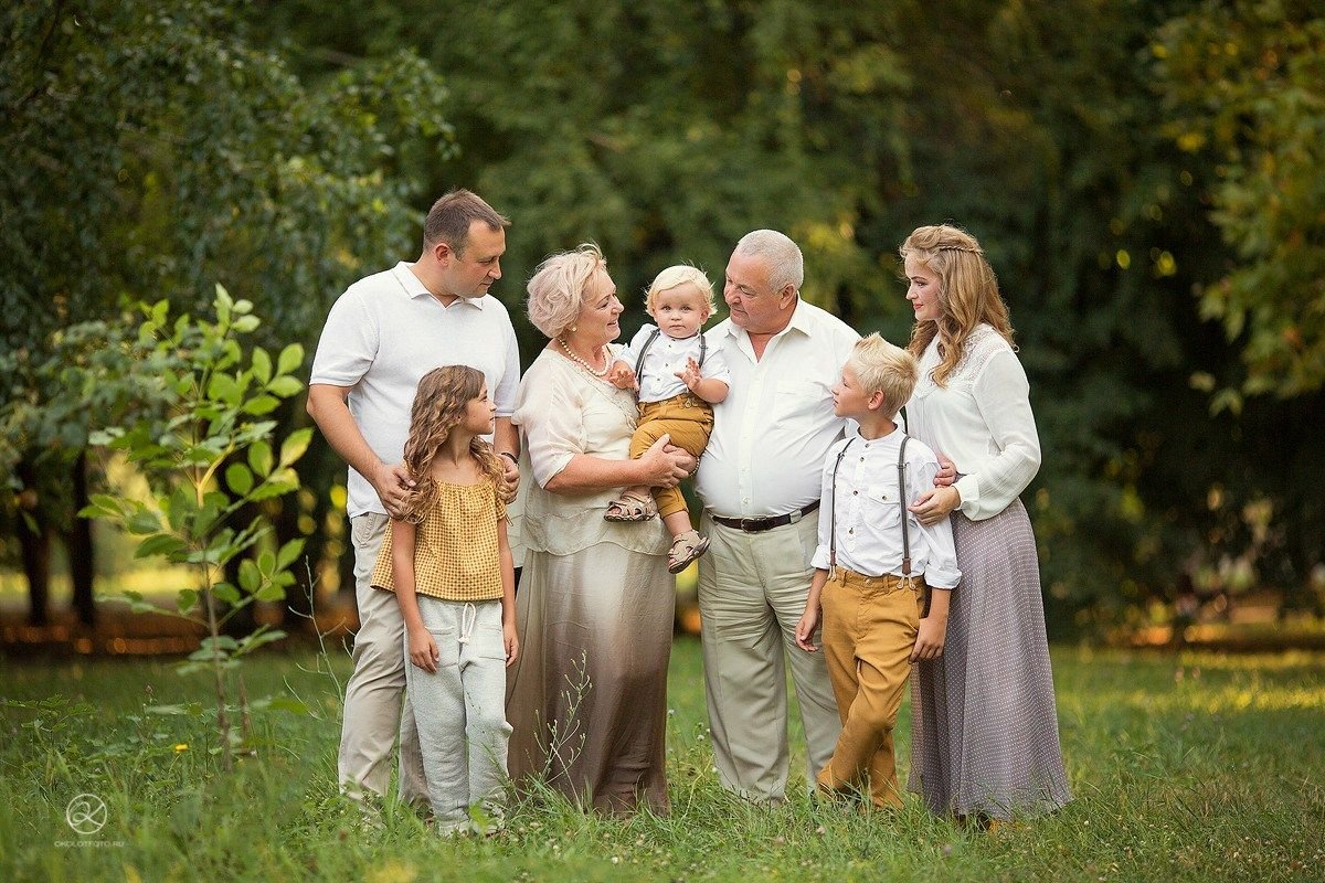 Настя Околот семейные портреты