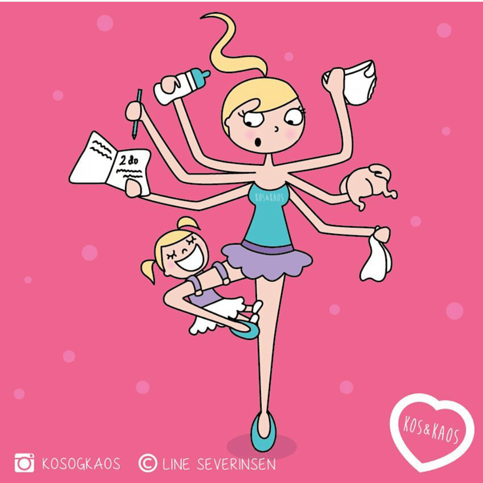 С именинником родителям