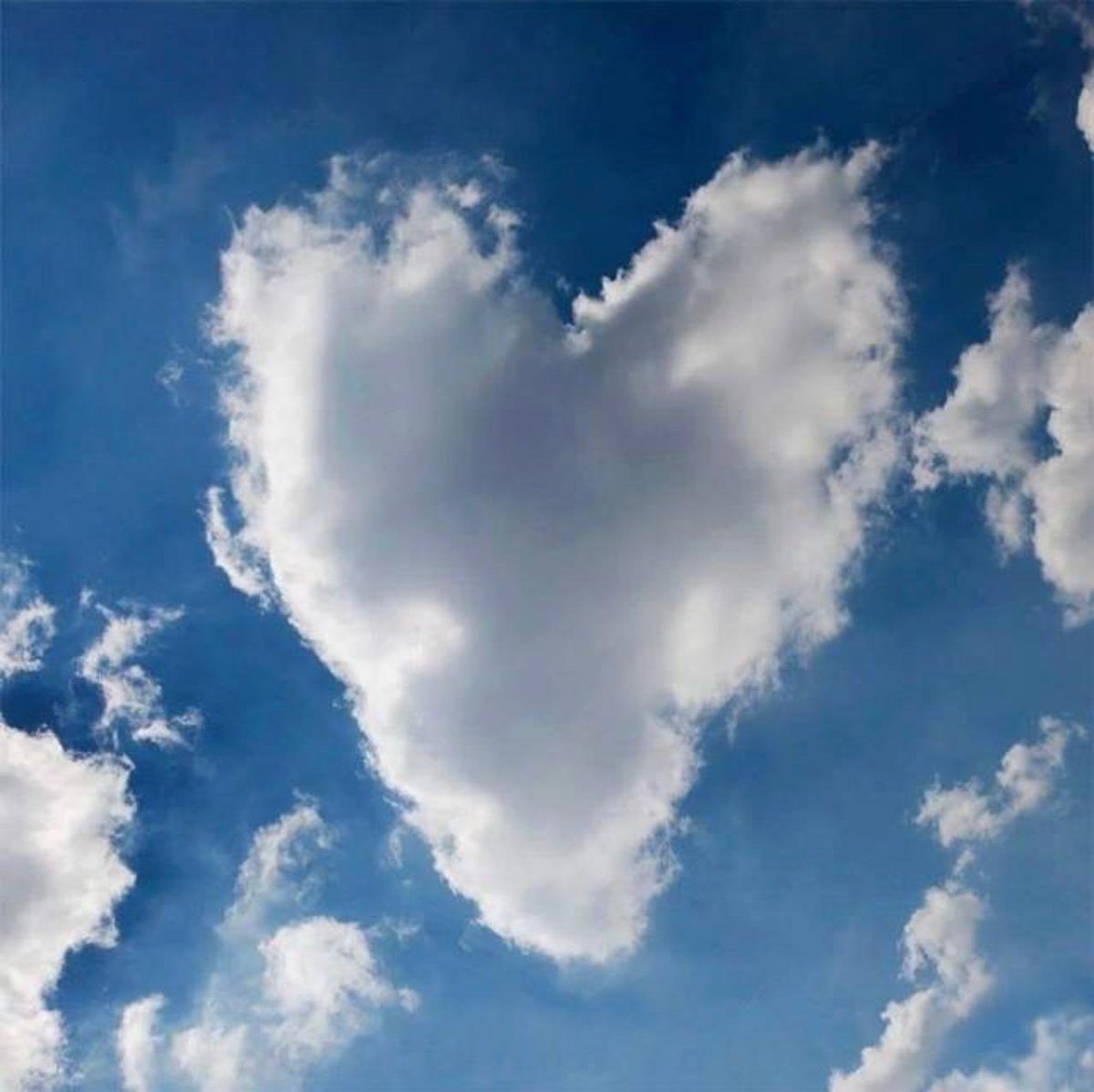 Облако в виде сердца