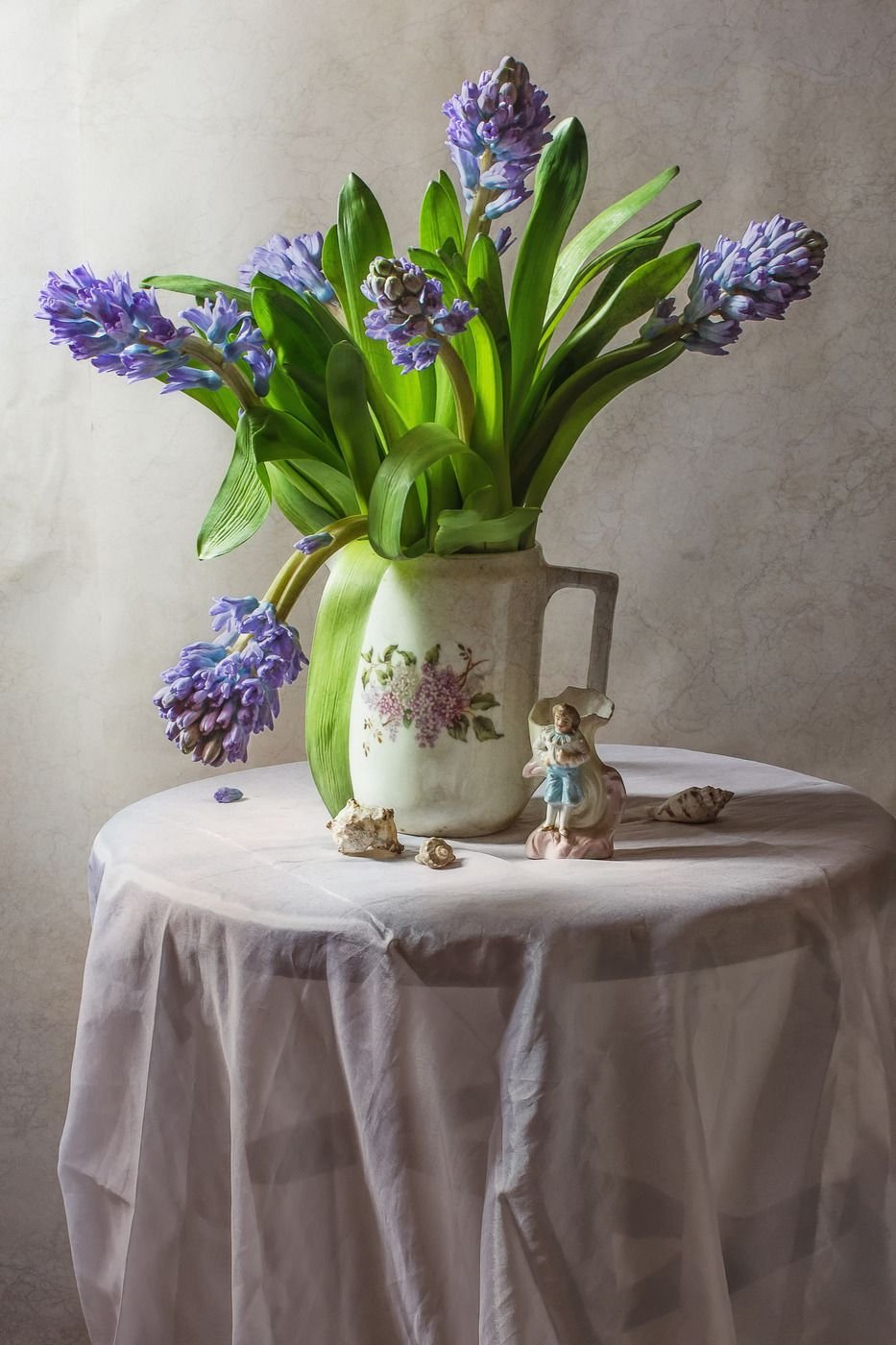 Натюрморт с гиацинтами