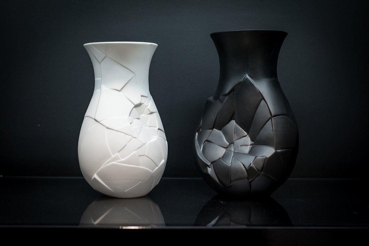 Ваза с трещинами