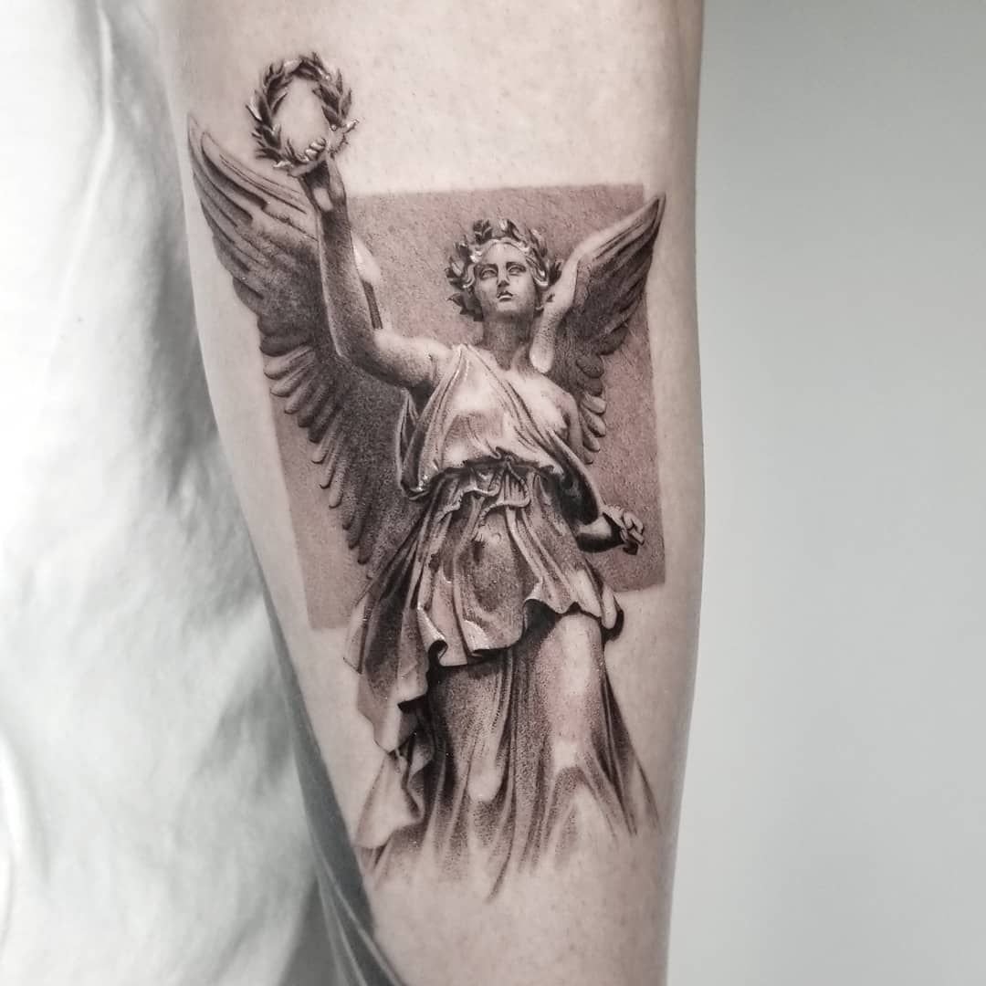 Ника Самофракийская Татуировка