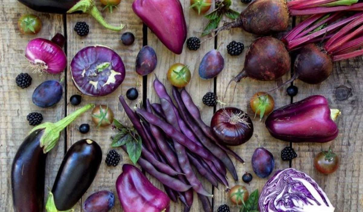 Треугольная фиолетовая еда