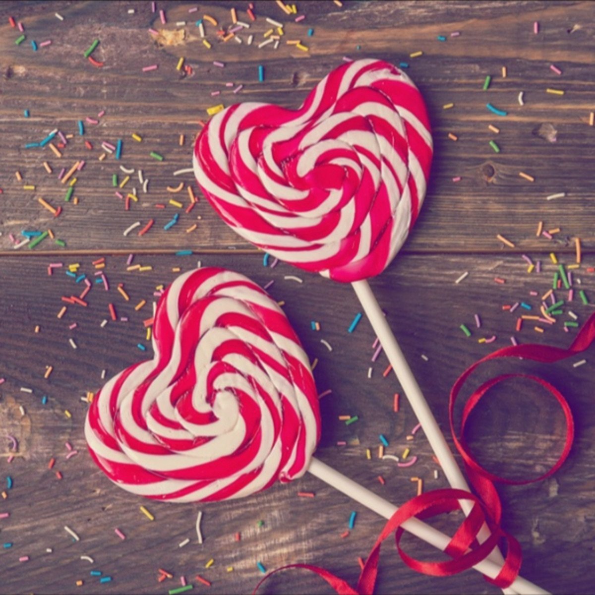 Конфета на палочке
