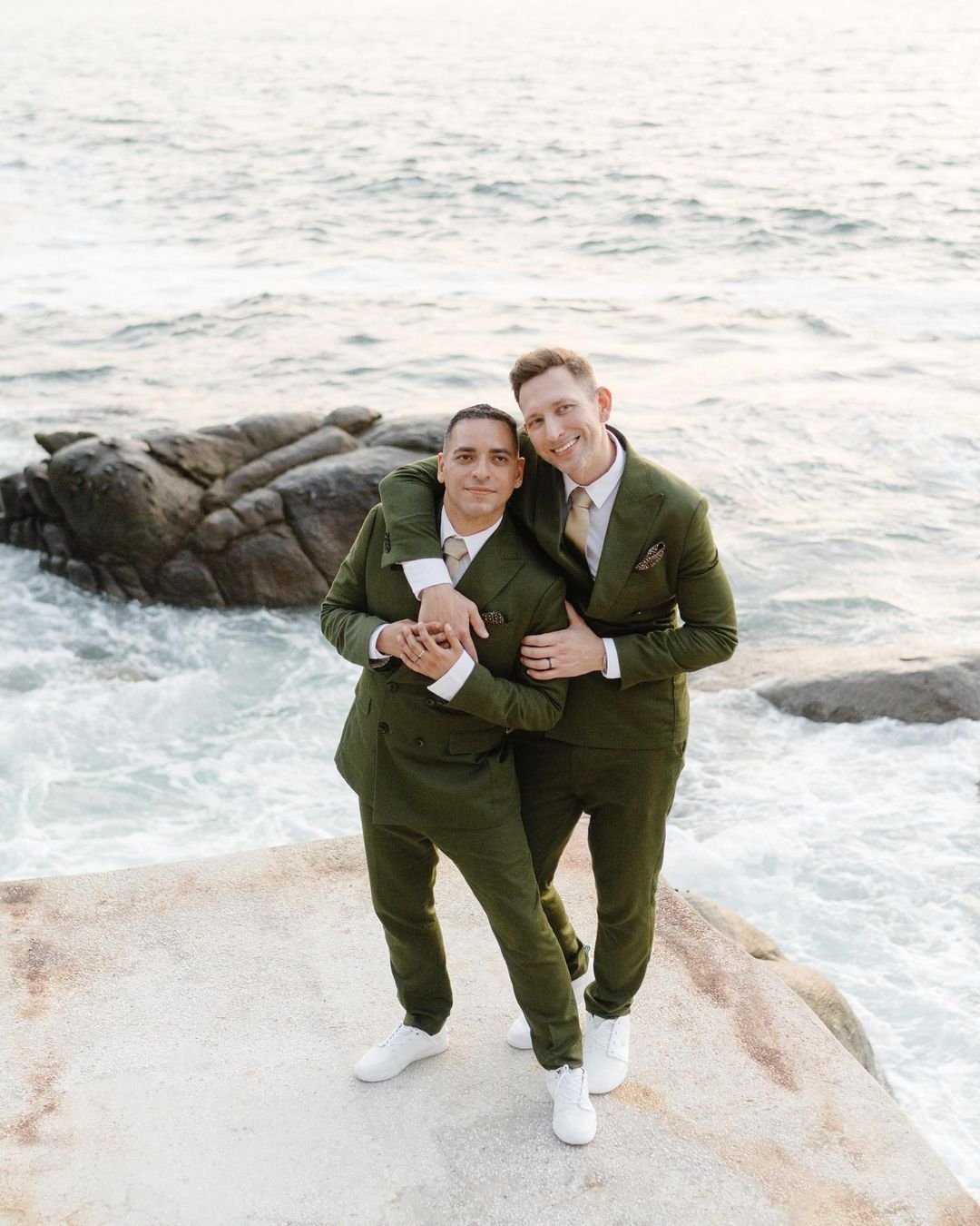 Полароид на свадьбе