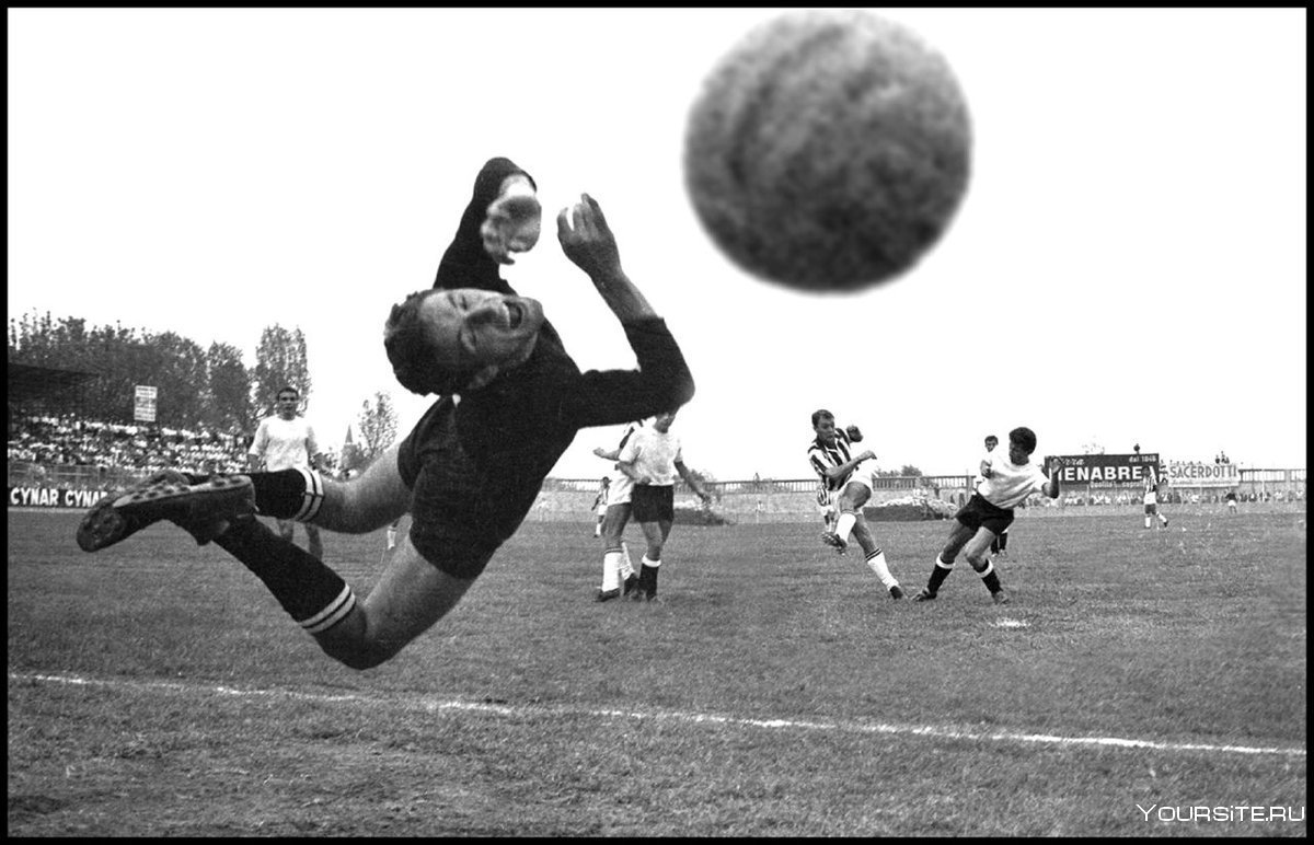 Ретро футбол черно-белое