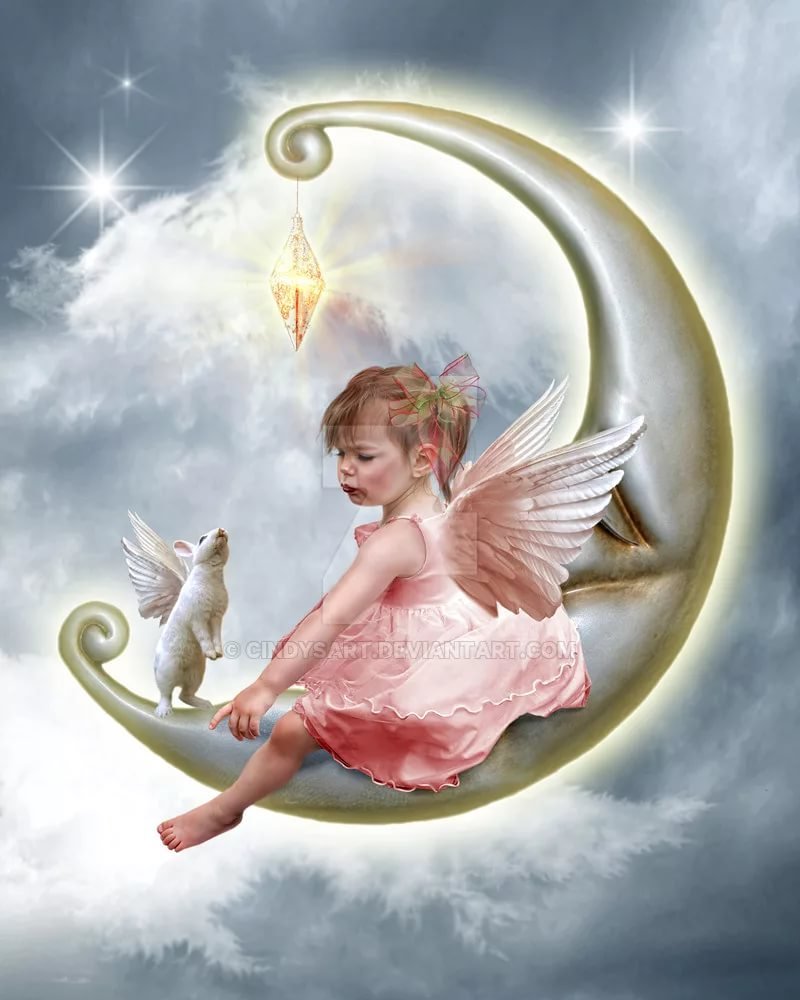 Ангелочек на месяце