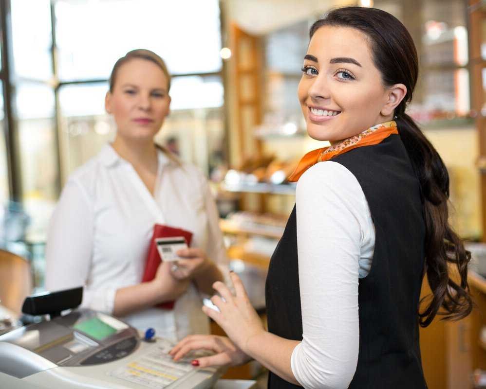 Продавец оборудования