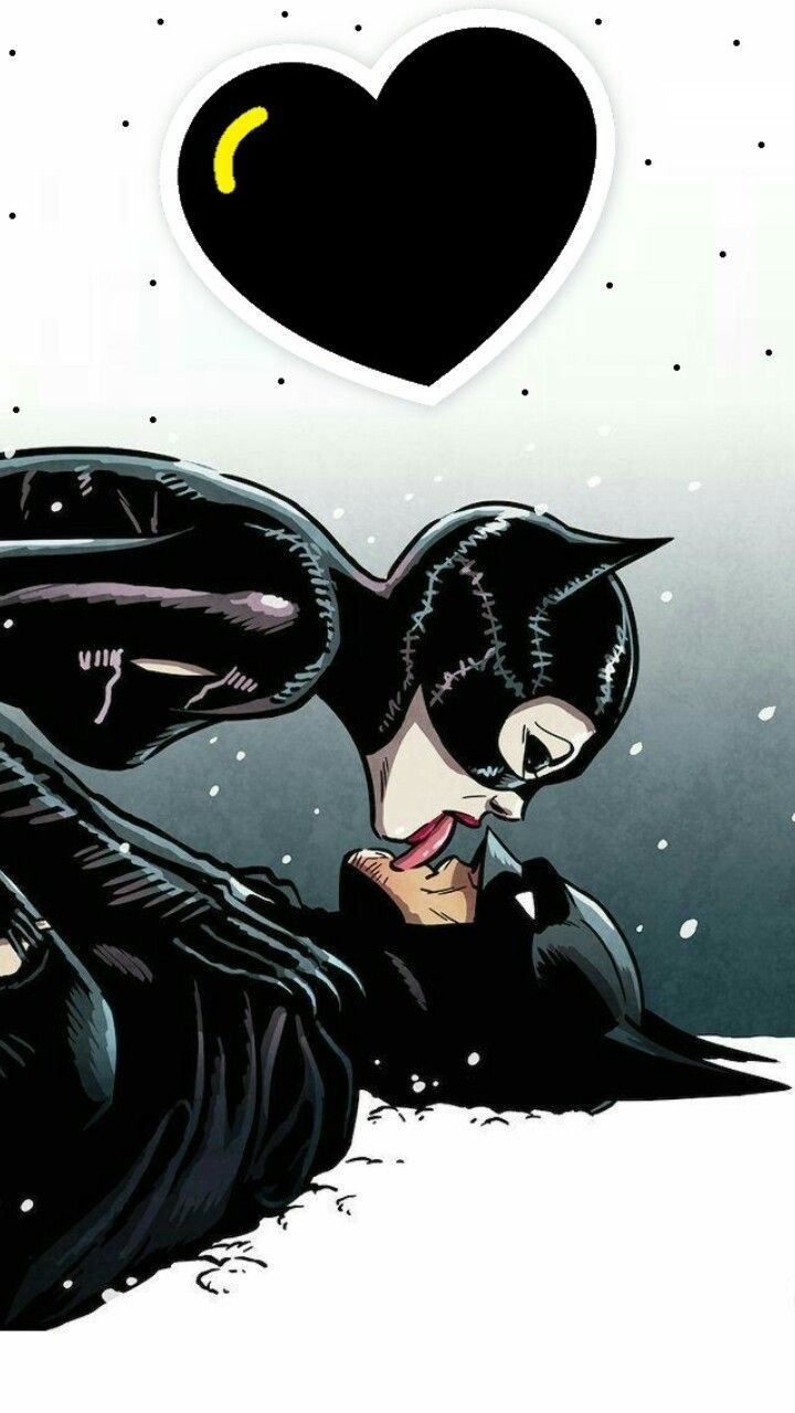 Бэтмен и женщина кошка поцелуй