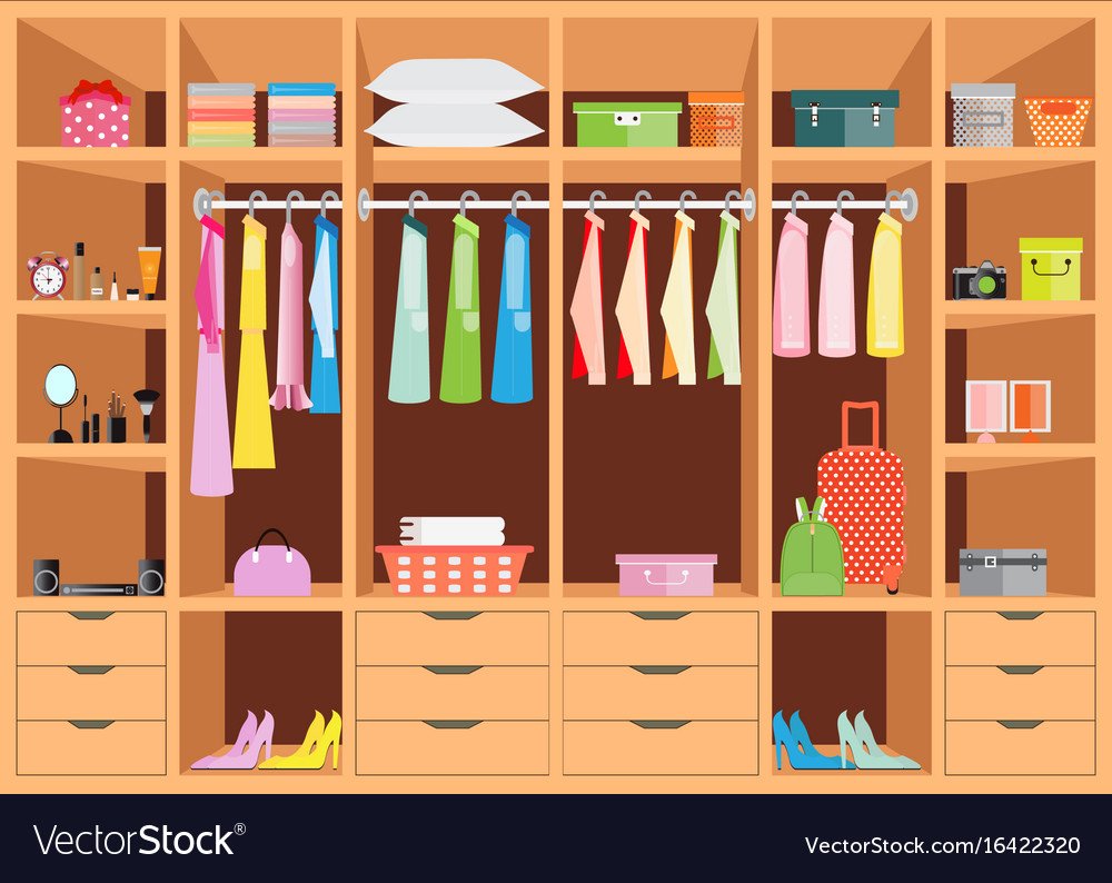 Вещи в шкафчике в детском саду