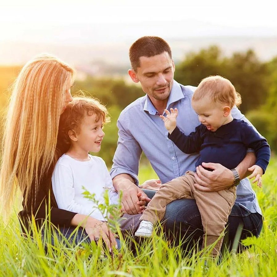 Счастливая семья