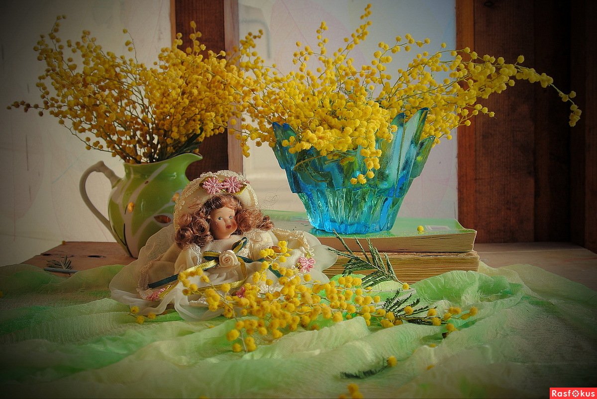 Фотозона с мимозой