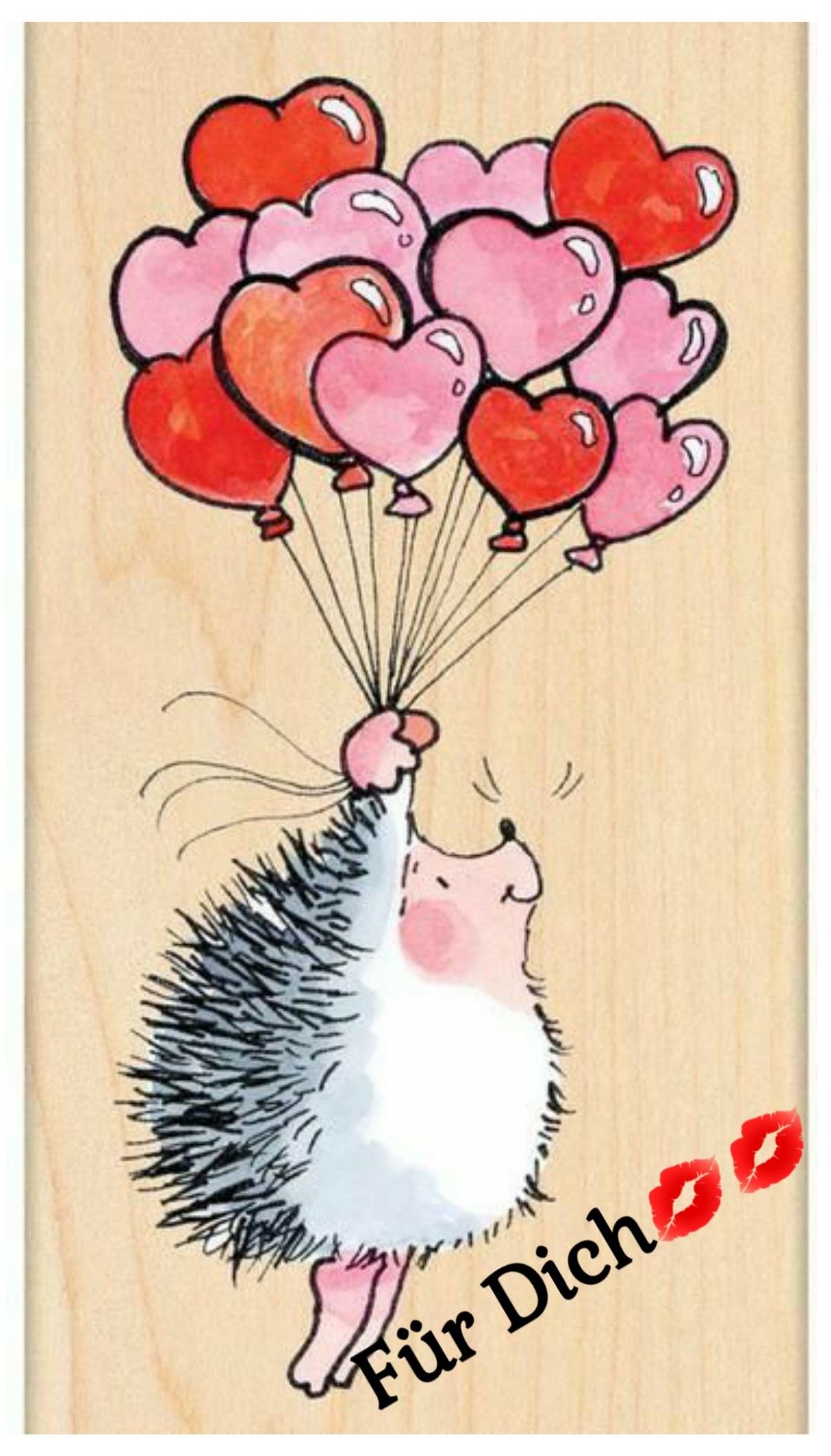 Счастливый еж с шариками