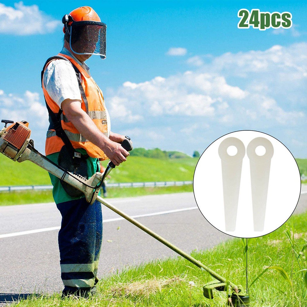 Стройплощадка с рабочими дорожными